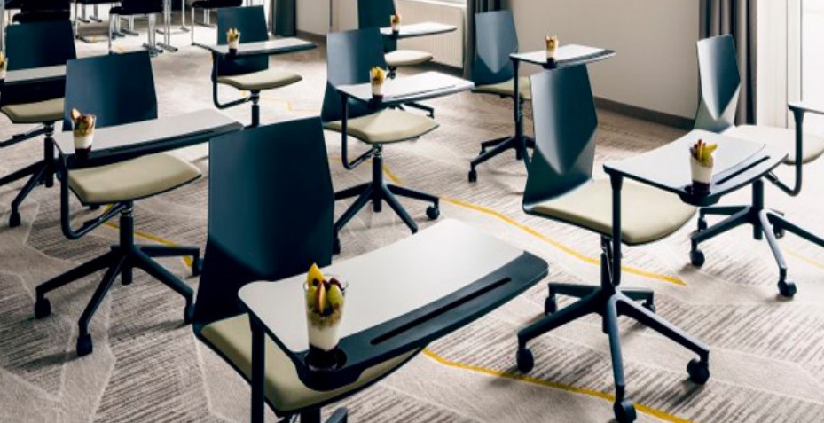 chaise innovante au design contemporain pour des salles de classes dynamiques et performantes